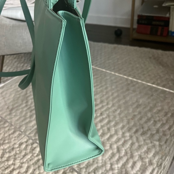 Telfar Medium Bag in mint with original dust bag - Picture 3 of 5